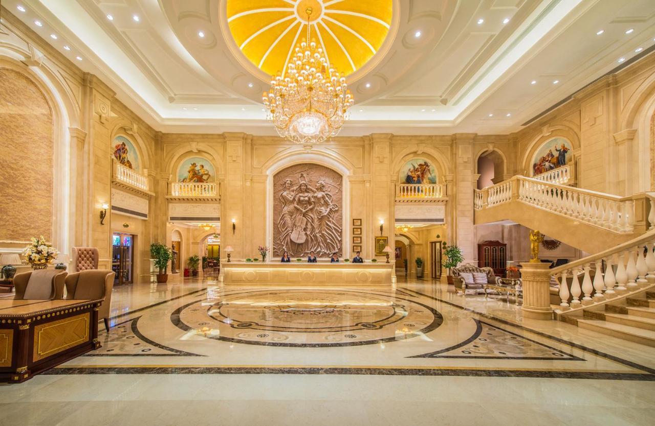 Vienna International Hotel Yantai Changjiang Road Xingyi Square Branch Exterior foto